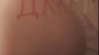 Lil Hall Hall ia cock strokes pe păsărică și sexi mature xxx Coaie pe clitoris.