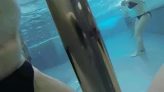 Mi-am băgat un deget în fund și sex mature mom am terminat imediat.