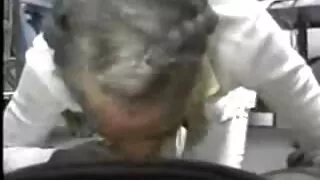 Un turist se fute cu un vecin femei mature xxx într-o pensiune.