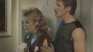 Karma R Scopa fute mature nylon sex la o petrecere.