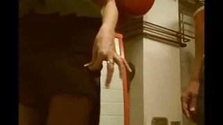 Lesbiene sex Asistentă medicală și pacient. Lins clitoris sex cu mature paroase cu limba.