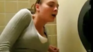 Tachinează calul în grădină. mature top sex