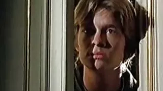 Joacă-te cu doi cocoși negri din găuri. xxx mature mature