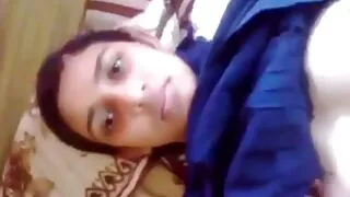 Ochelari free sex mature înainte de a înghiți un cocoș impresionant.