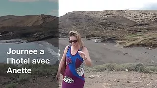 Masturbarea în ciorapi pe femei mature sex canapea.