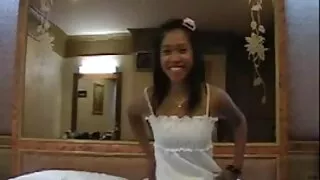 Cocoș sex cu vecina matura zboară în păsărică umed.