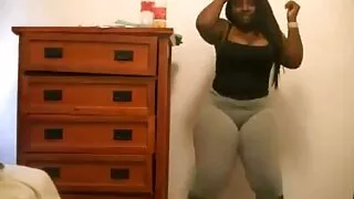 A dat un străin tv sex mature în fund în schimbul unei nopți.